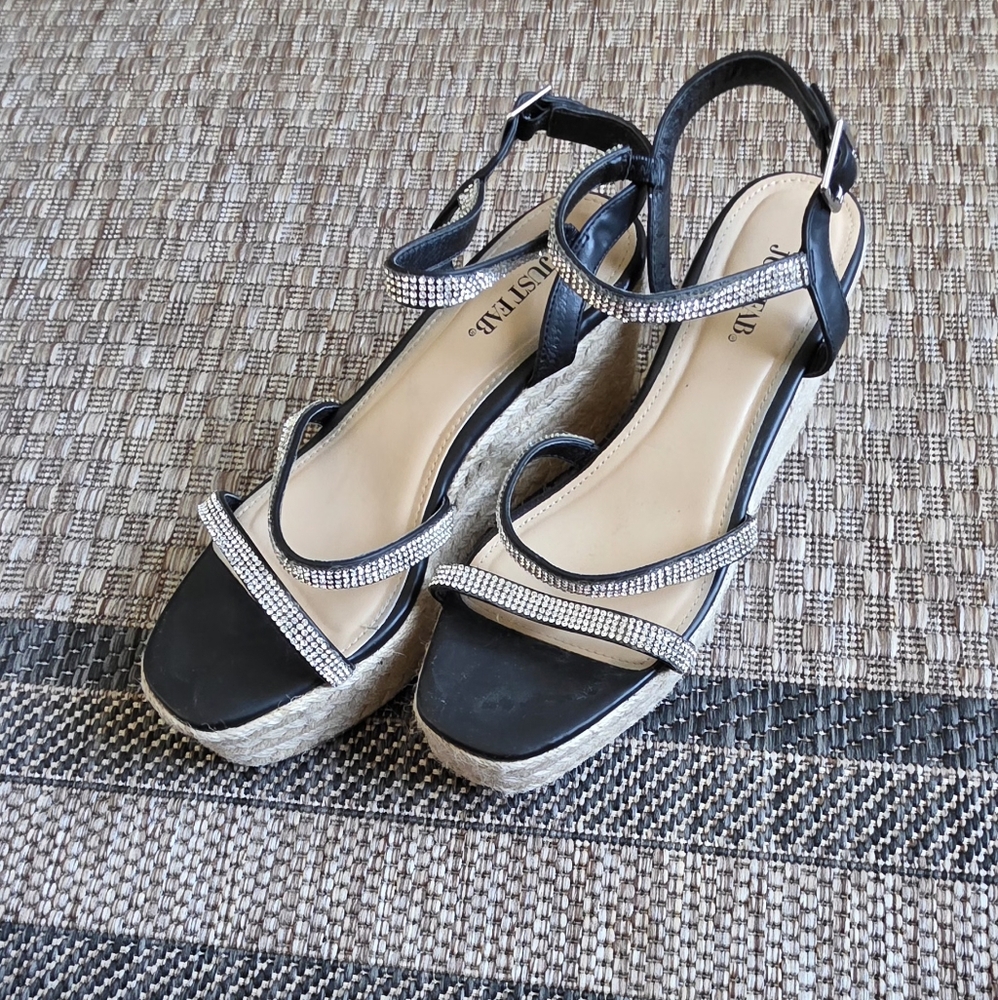 JustFab Black and Silver Wedges